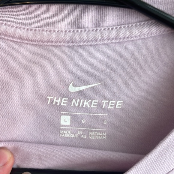 Men’s Nike T Shirt - Picture 2 of 3
